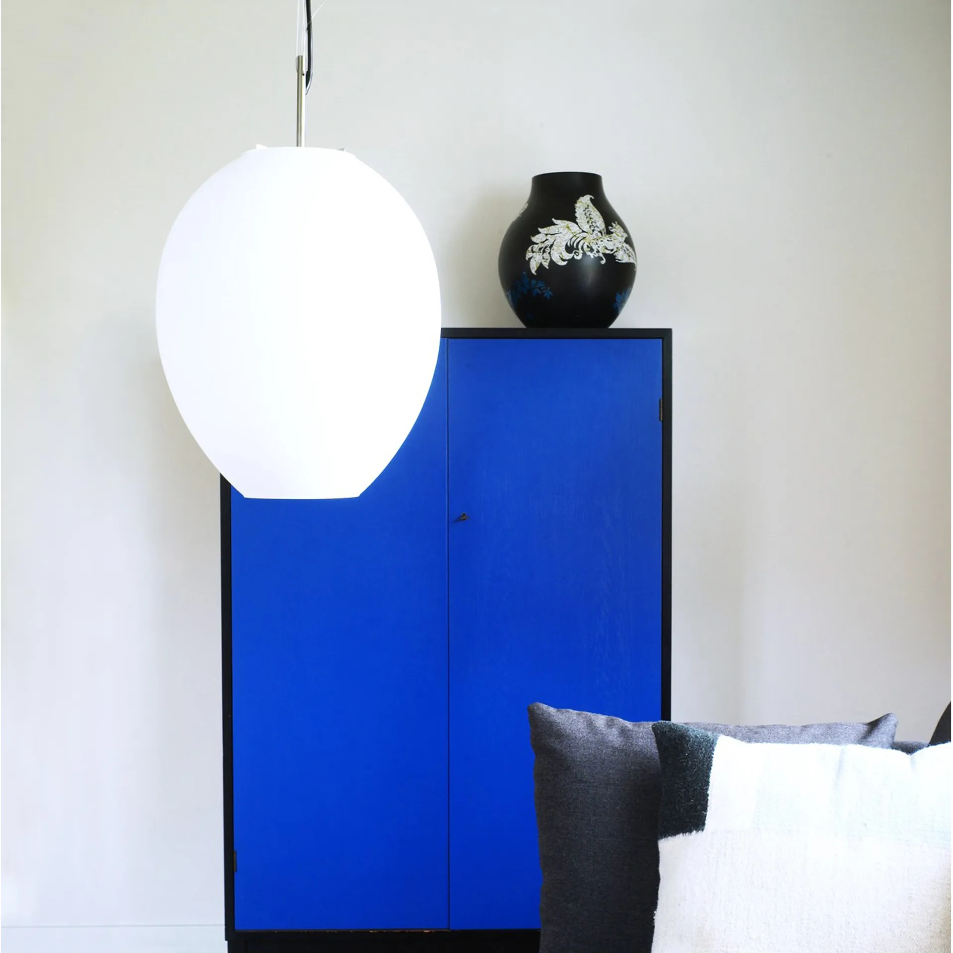 Egg takpendel, Hvit/rustfritt stål, opalglass Bsweden