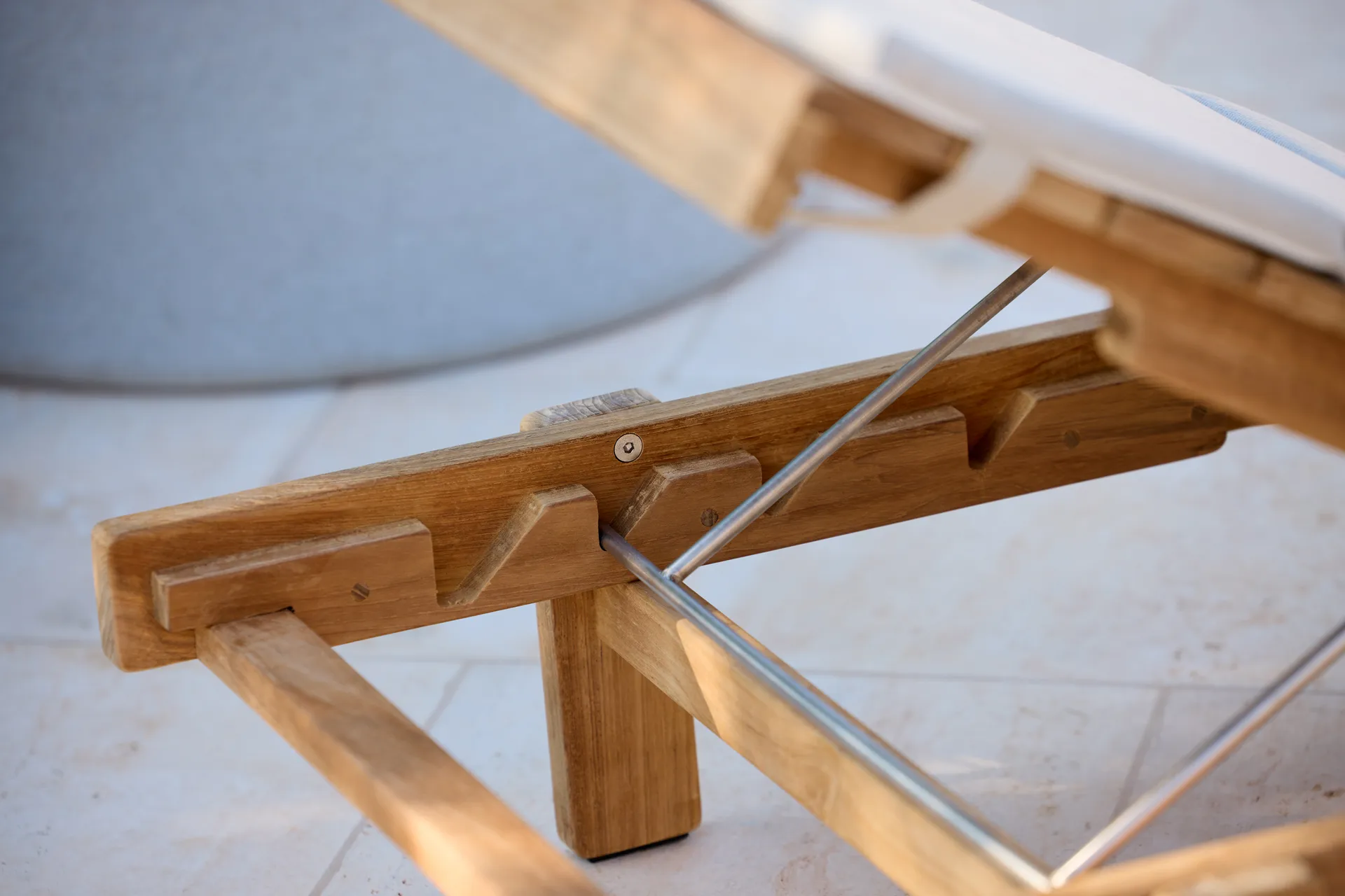 Vista solseng, Teak Cane-line