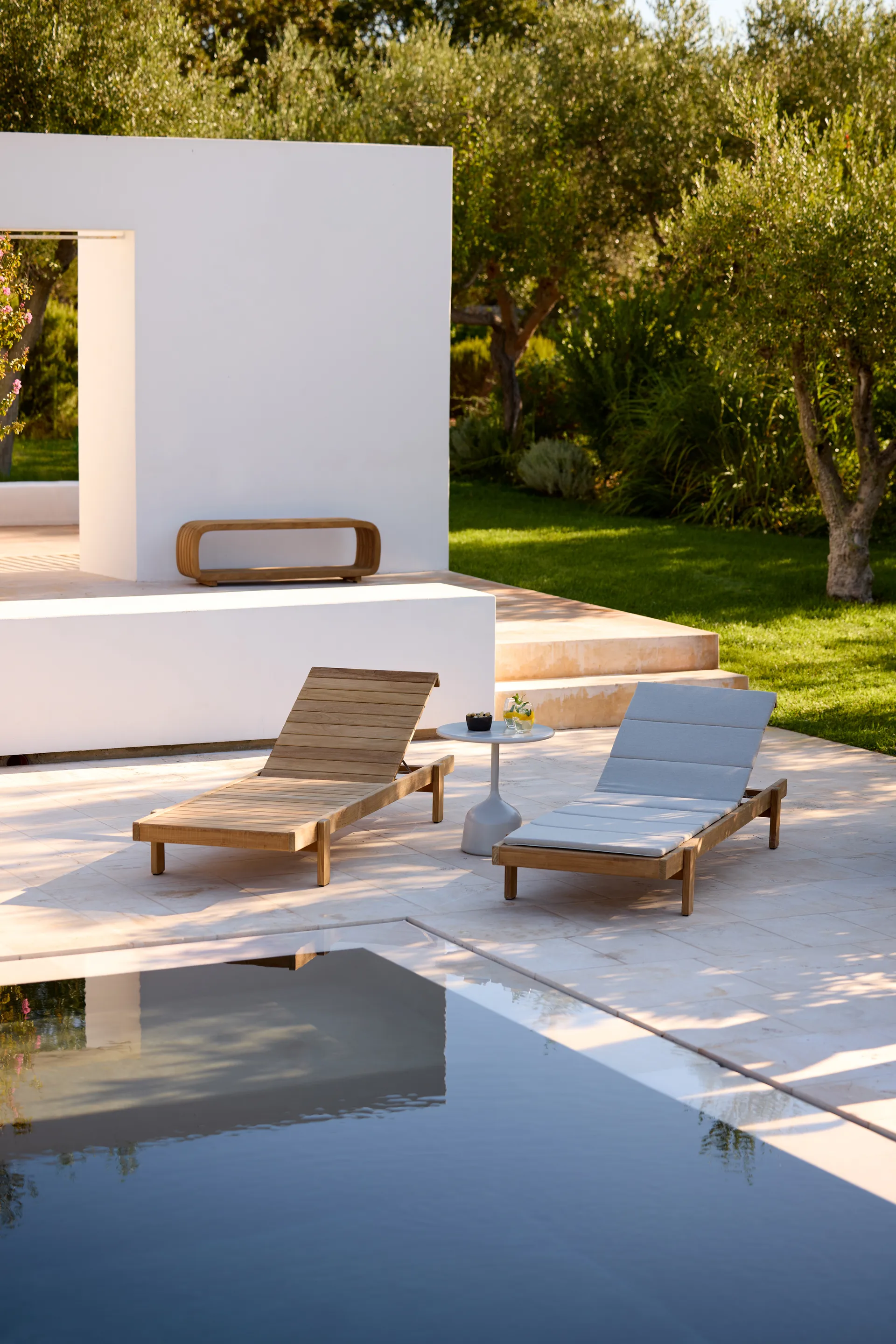 Vista solseng, Teak Cane-line