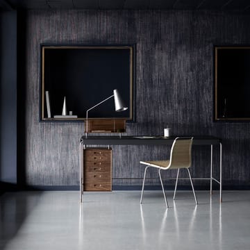 AJ52 Society Table skrivebord - Lakkert valnøtt inkl. belysning 140 cm - Carl Hansen & Søn