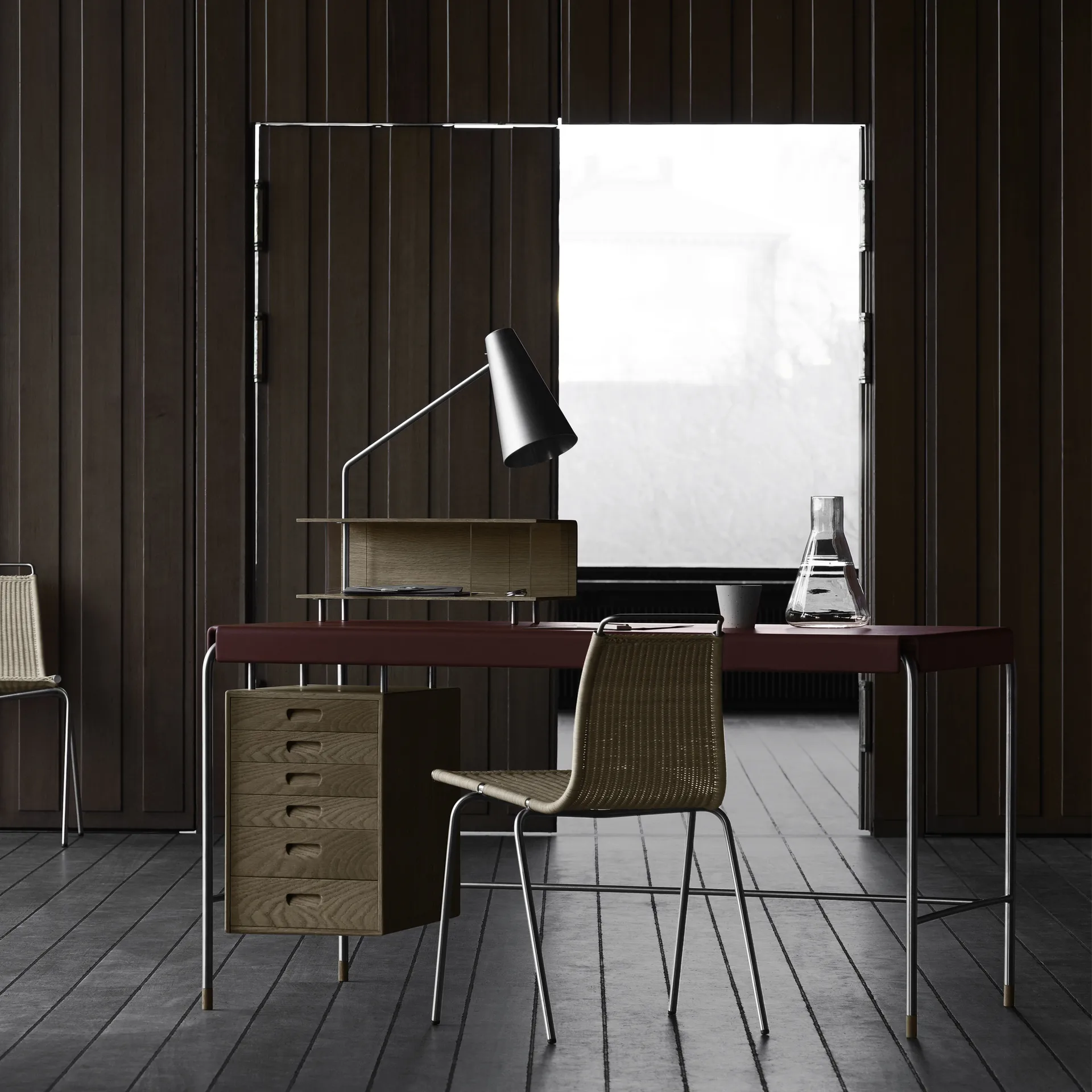 AJ52 Society Table skrivebord, Lakkert valnøtt inkl. belysning 160 cm Carl Hansen & Søn