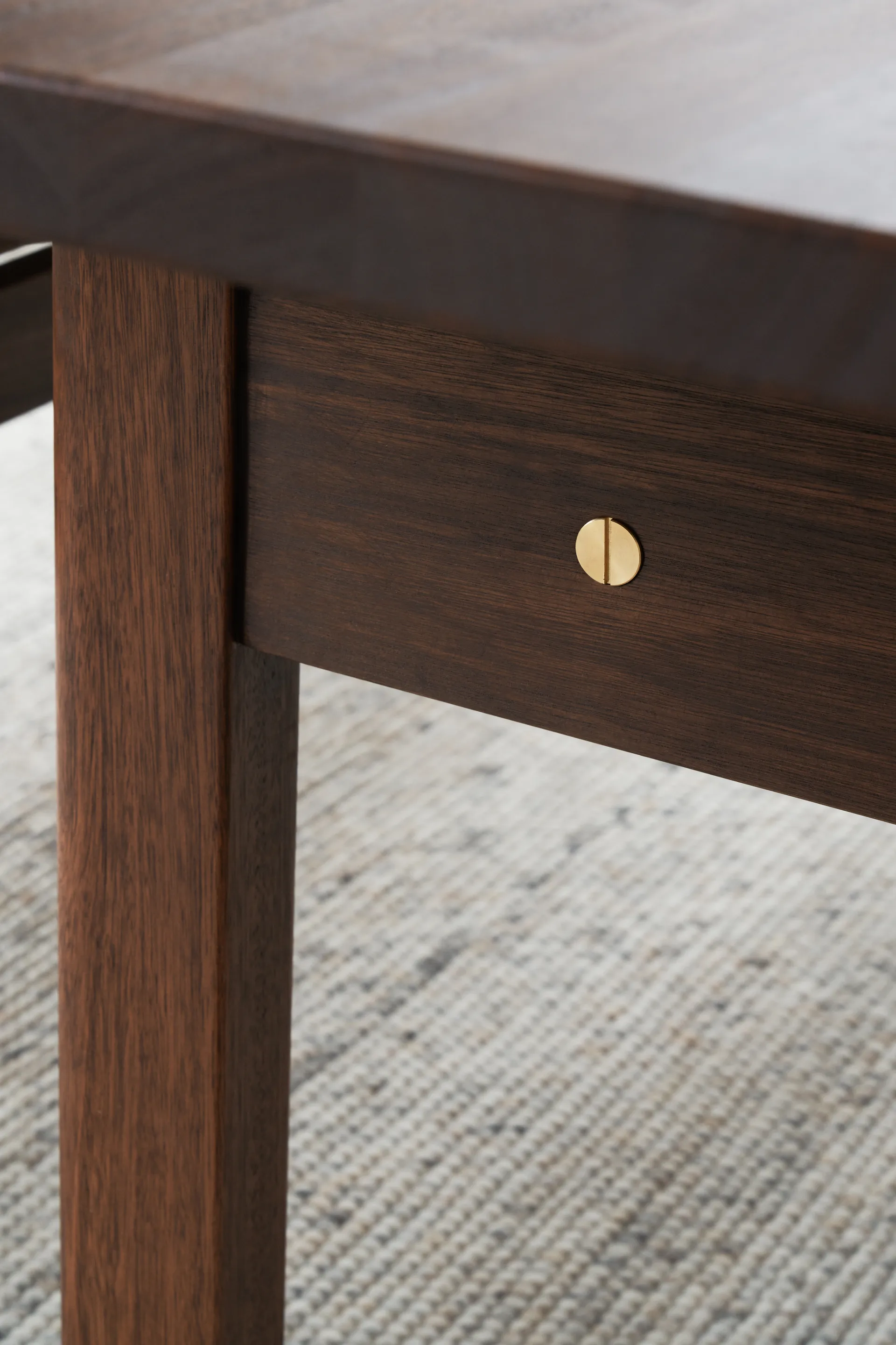 BMO698 Asserbo spisebord, Oljad eukalyptus -> Oljed eukalyptus Carl Hansen & Søn