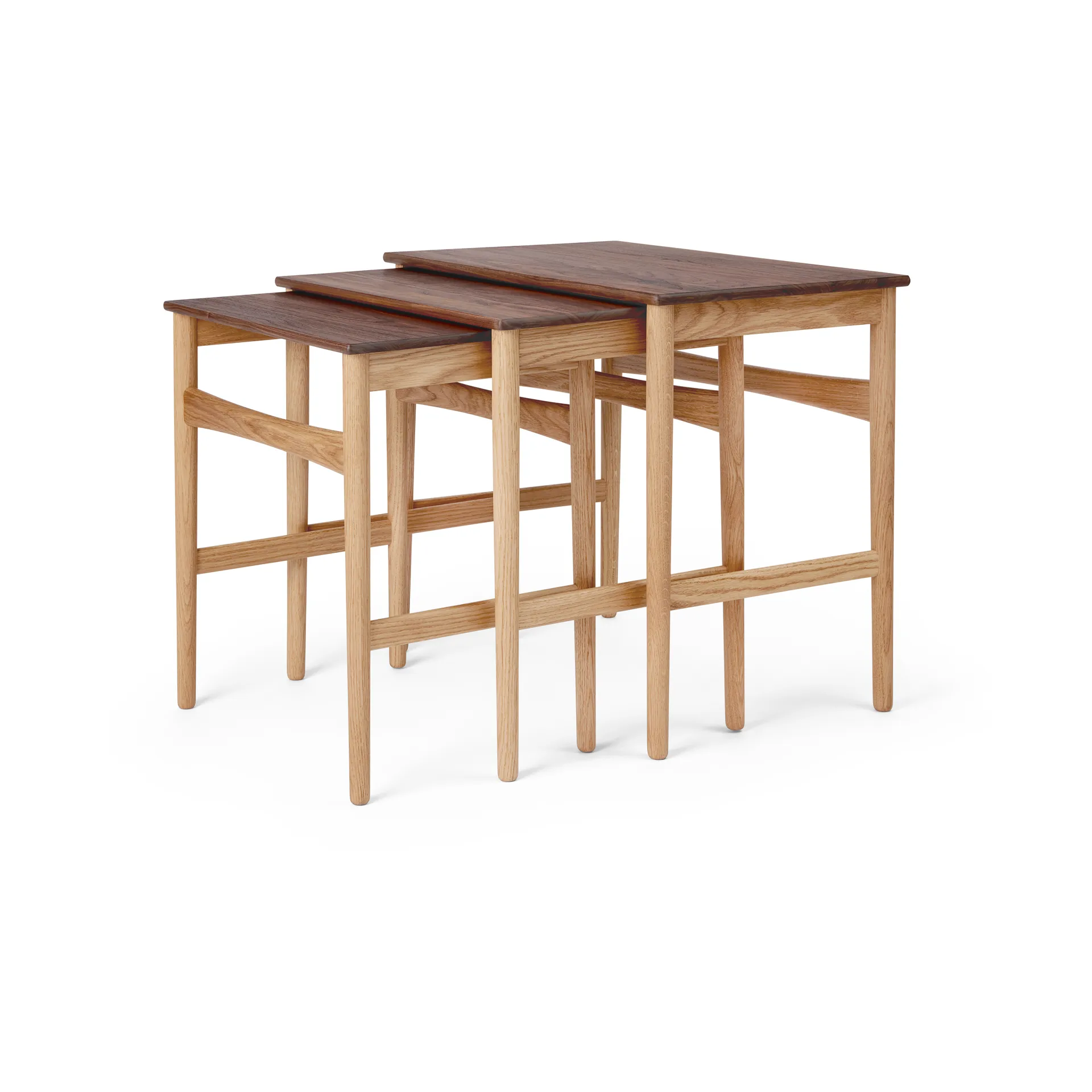 CH004 nesting tables satsbord, Oljet eik-valnøtt Carl Hansen & Søn