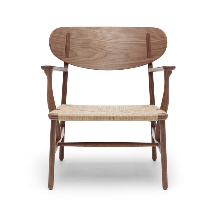 CH22 lenestol - Klarlakk valnøtt-naturflettet - Carl Hansen & Søn
