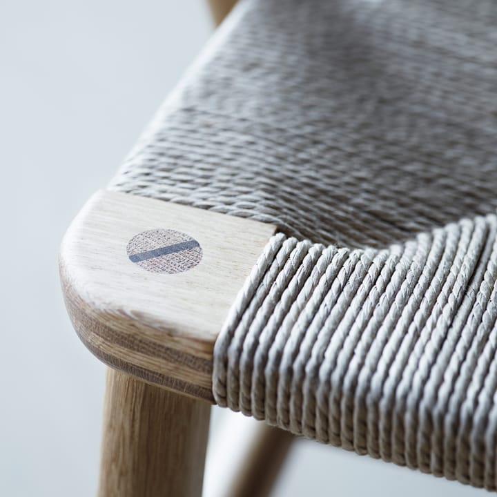 CH22 lenestol, Oljebehandlet valnøtt-ek-naturligflettet Carl Hansen & Søn