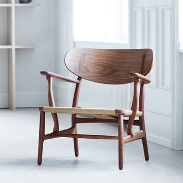 CH22 lenestol - Oljebehandlet valnøtt-ek-naturligflettet - Carl Hansen & Søn
