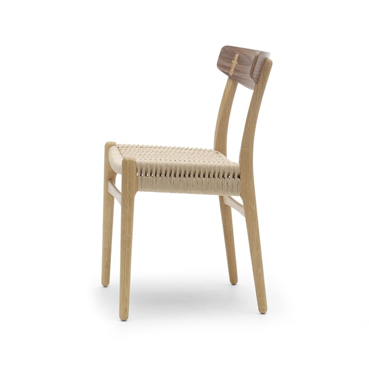CH23 stol, Oljebehandlet valnøtt-ek-naturligflettet Carl Hansen & Søn