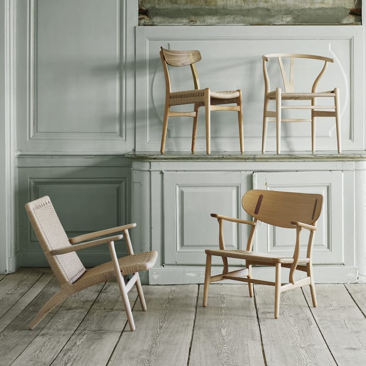 CH23 stol, Oljebehandlet valnøtt-ek-naturligflettet Carl Hansen & Søn