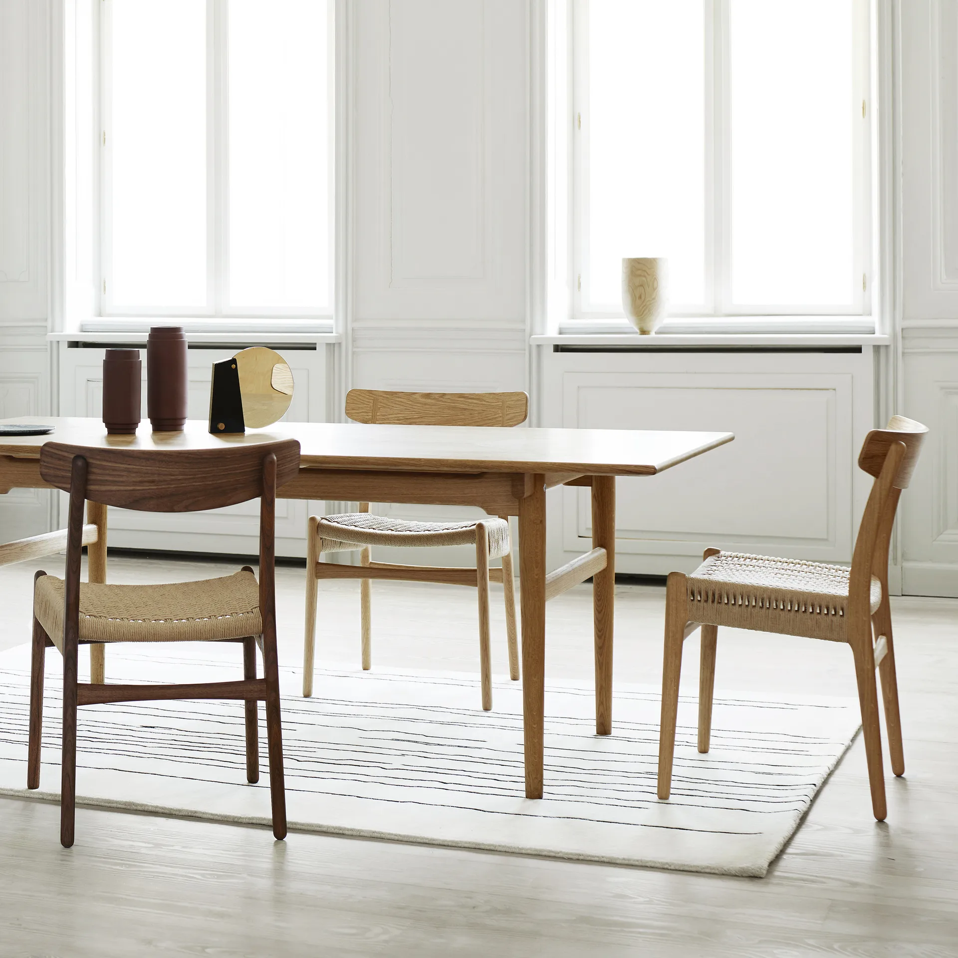 CH23 stol, Svartlakkert eik-svart Carl Hansen & Søn