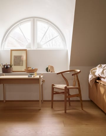 CH24 Child Wishbone Chair Birthday Edition barnestol - Oiled oak-natural cord - Carl Hansen & Søn