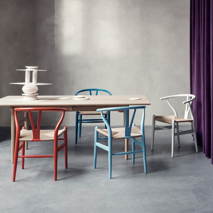 CH24 Y-stol, Oljet eik-svart Carl Hansen & Søn