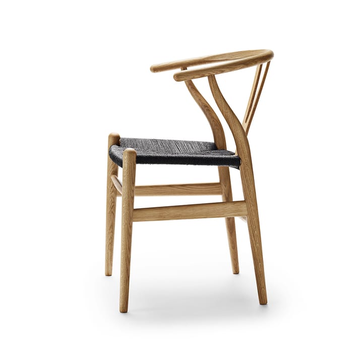 CH24 Y-stol, Oljet eik-svart Carl Hansen & Søn