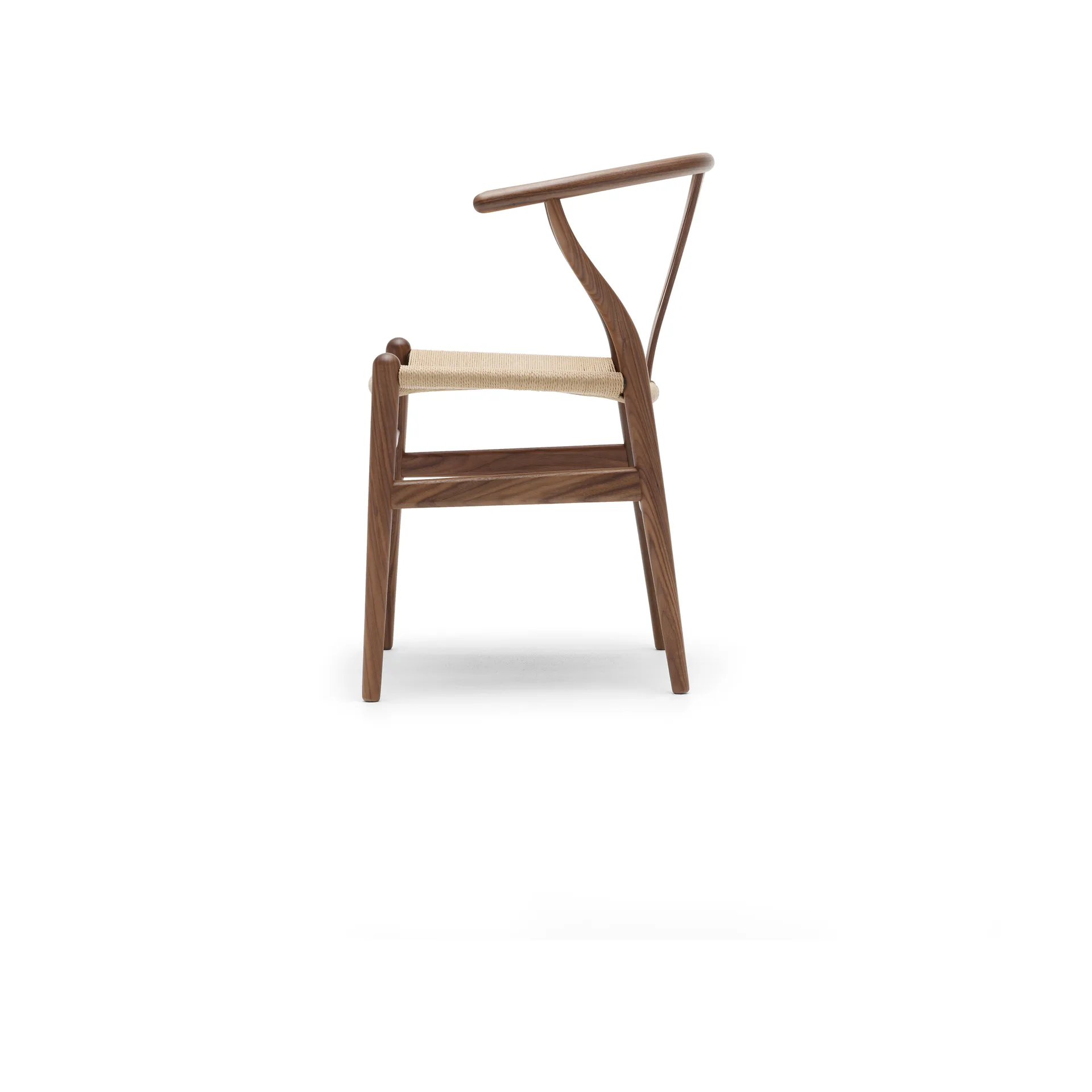 CH24 Y-stol, Oljet valnøtt-naturflettet Carl Hansen & Søn