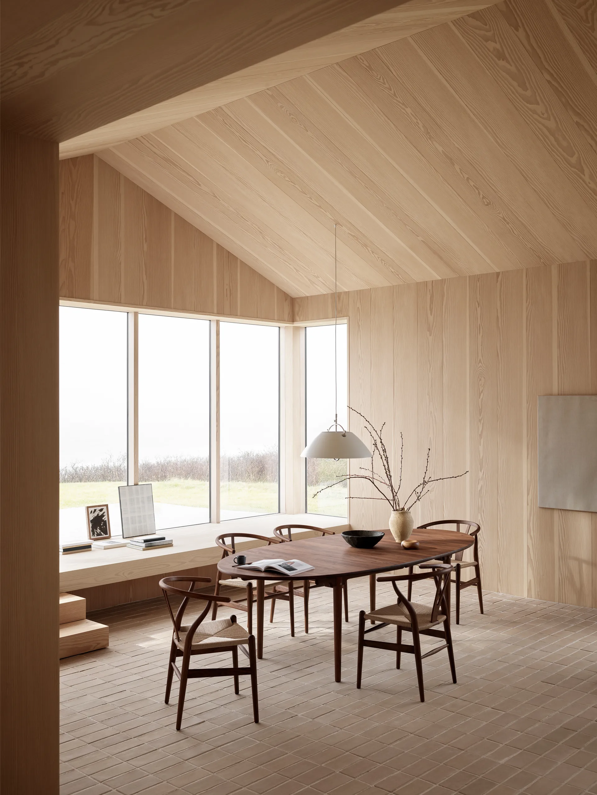 CH24 Y-stol, Oljet valnøtt-naturflettet Carl Hansen & Søn