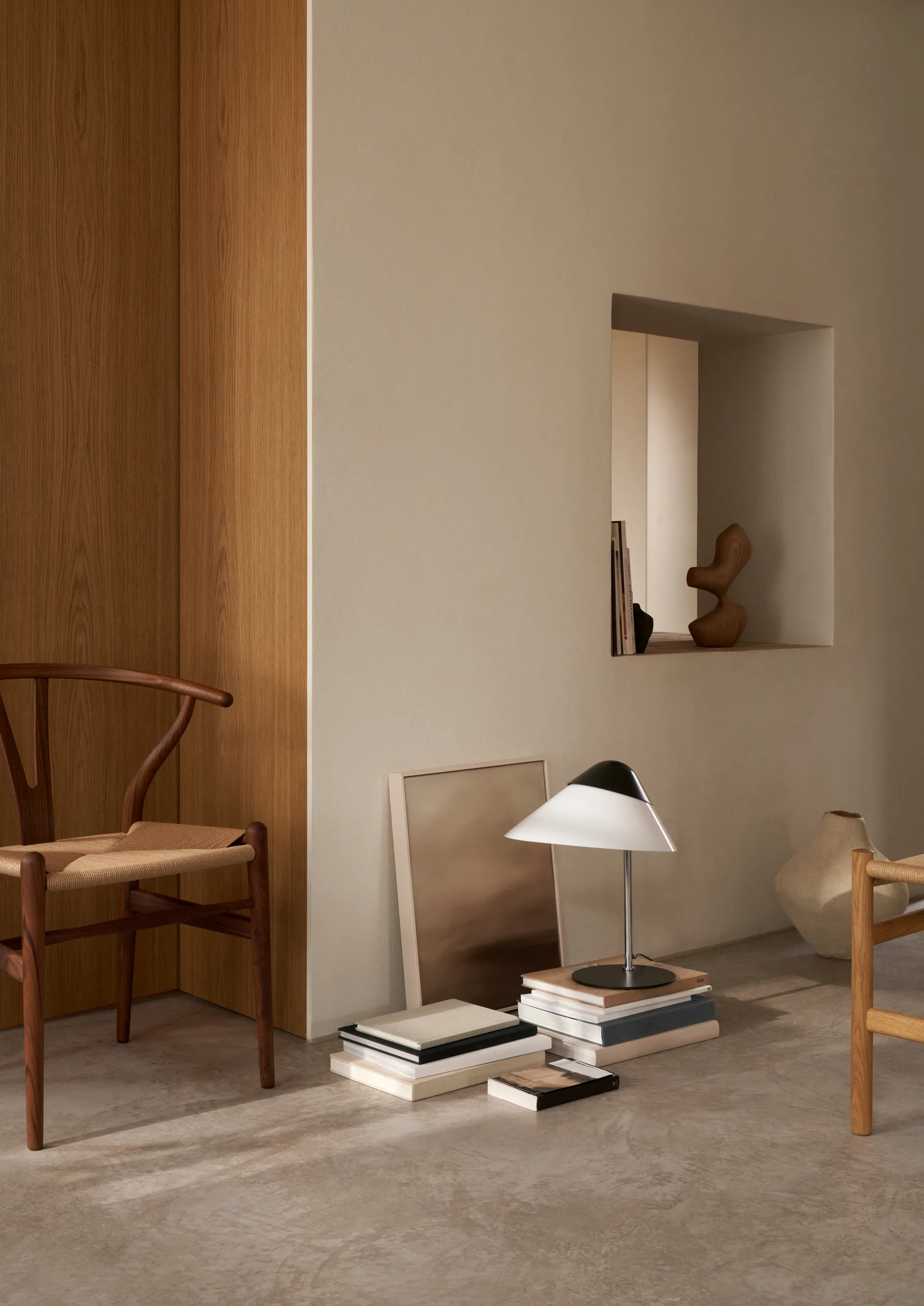 CH24 Y-stol, Oljet valnøtt-naturflettet Carl Hansen & Søn