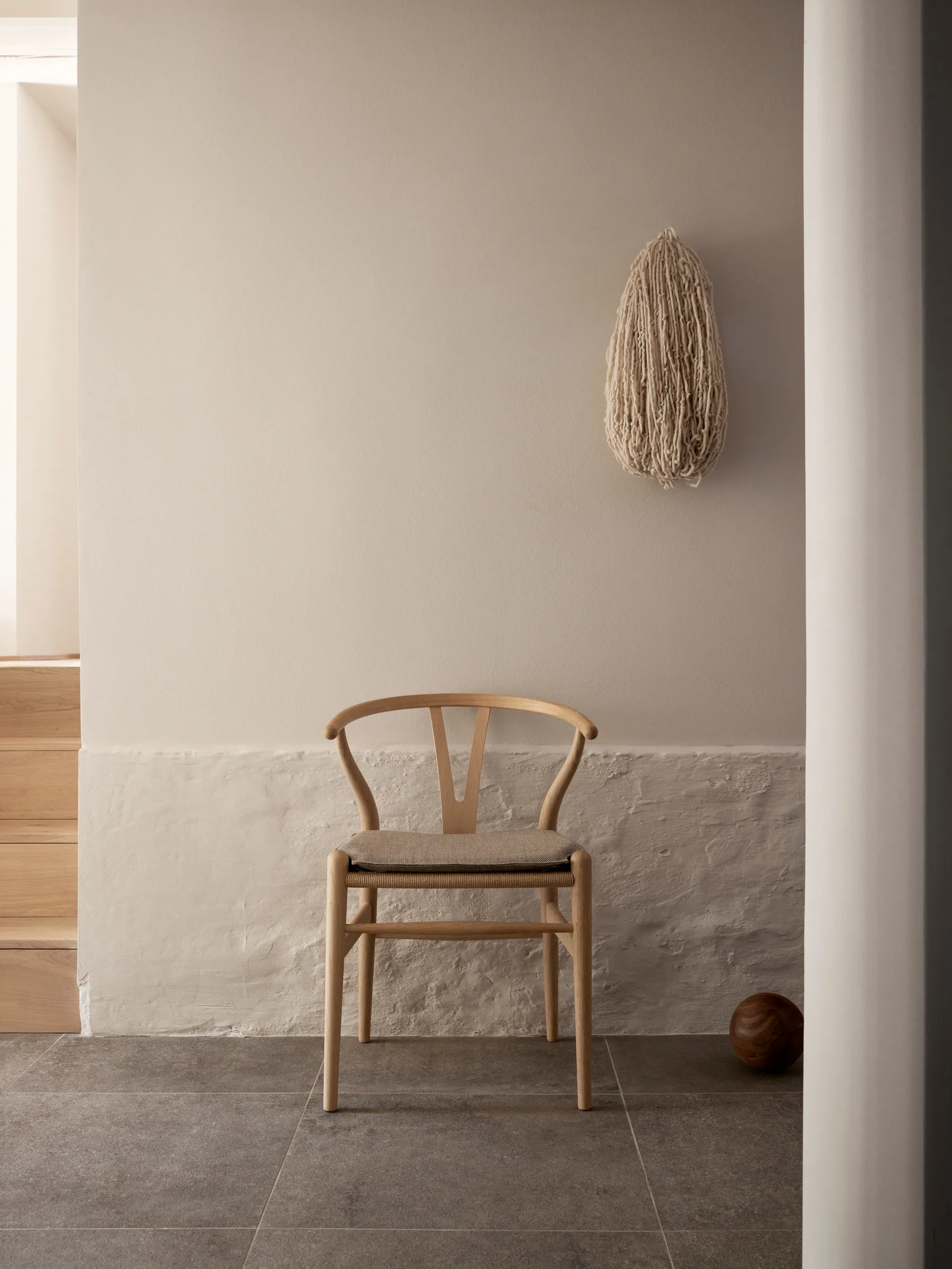 CH24 Y-stol, Såpet eik-naturflettet Carl Hansen & Søn