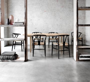 CH24 Y-stol - Svartlakkert eik-naturflettet sete - Carl Hansen & Søn