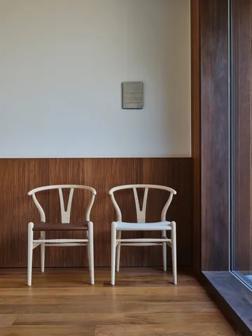 CH24P Y-stol - Lær Loke 7060-såpet eg - Carl Hansen & Søn