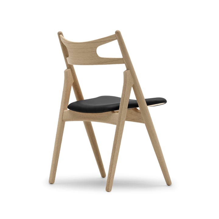 CH29P Sawbuch chair skinnsete, Thor 301-såpet eik-svart Carl Hansen & Søn