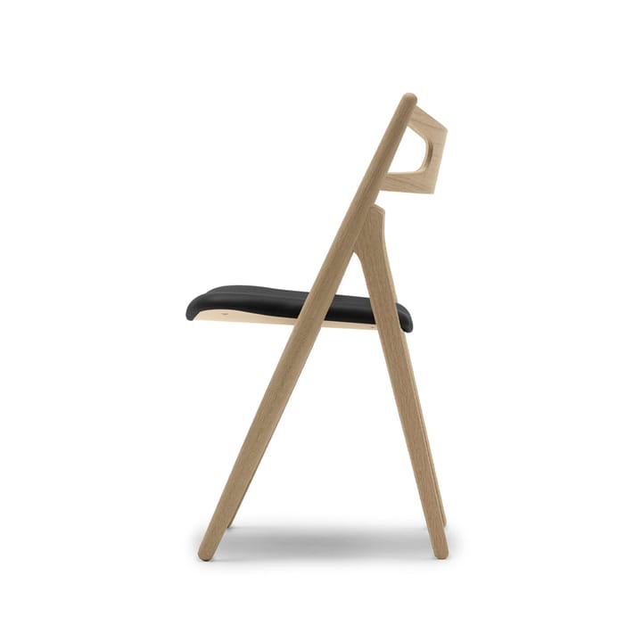 CH29P Sawbuch chair skinnsete, Thor 301-såpet eik-svart Carl Hansen & Søn