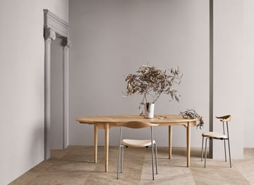 CH338 spisebord med plass til 2 ilägg - Oljet eik - Carl Hansen & Søn