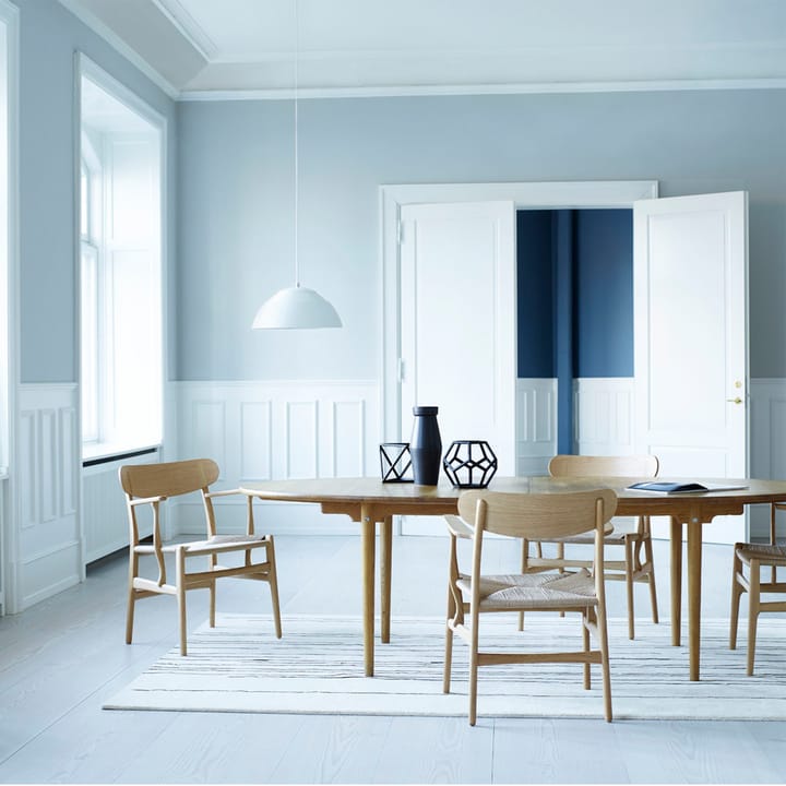 CH339 spisebord uttrekkbart med plass til 2 ilegg, Hvitskurt eik Carl Hansen & Søn
