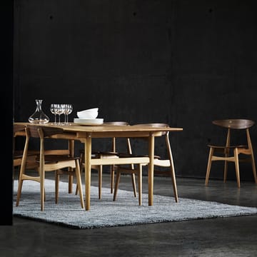 CH33T stol - Klarlakk valnøtt-klarlakk eik - Carl Hansen & Søn