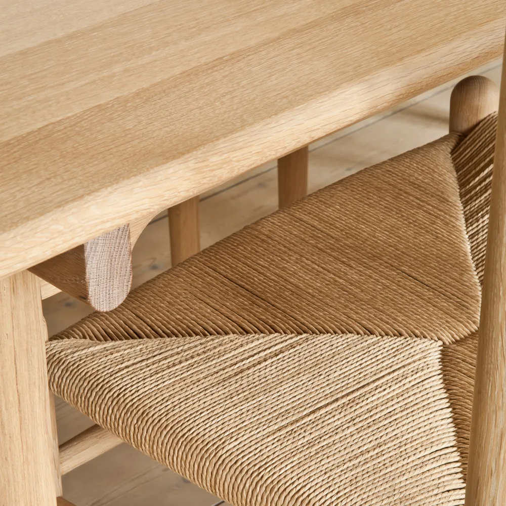 CH36 stol, Svartlakkert eg-naturflettet Carl Hansen & Søn