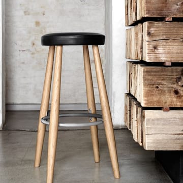 CH56 barkrakk høy - Brunt lær-oljet eikunderstell - Carl Hansen & Søn