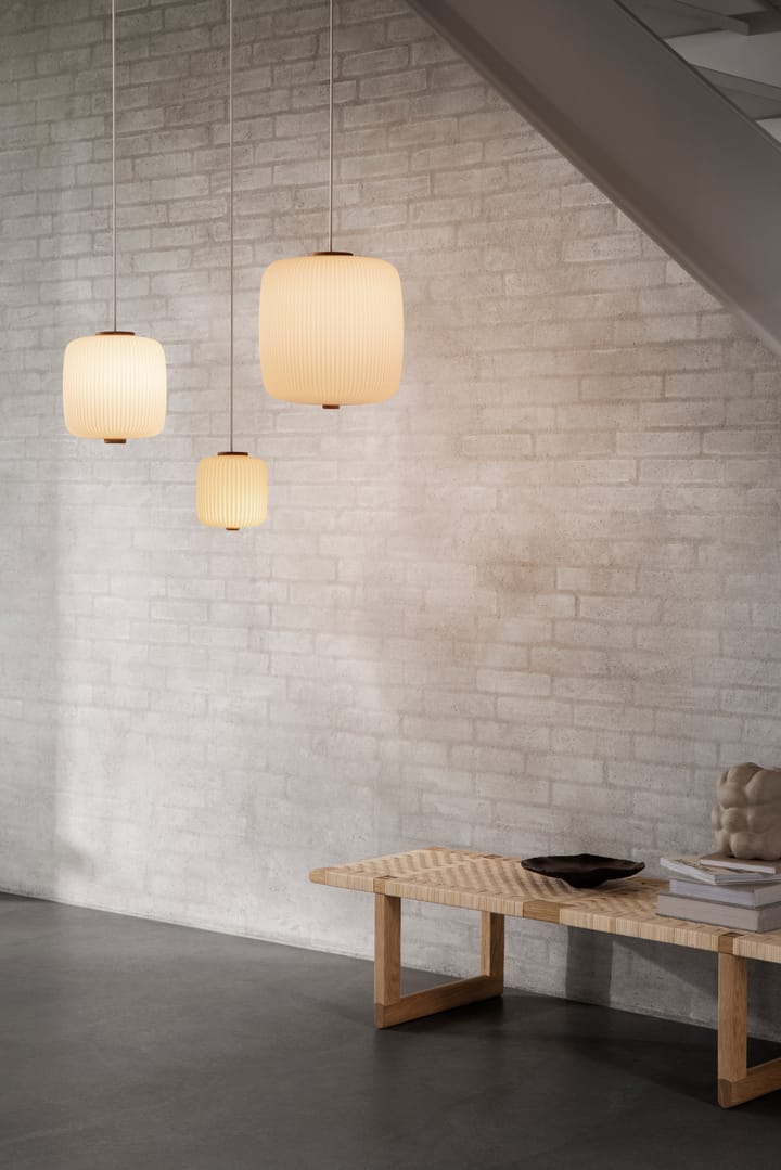 EK61 pendel Ø16 cm, Opal-oljet eik Carl Hansen & Søn