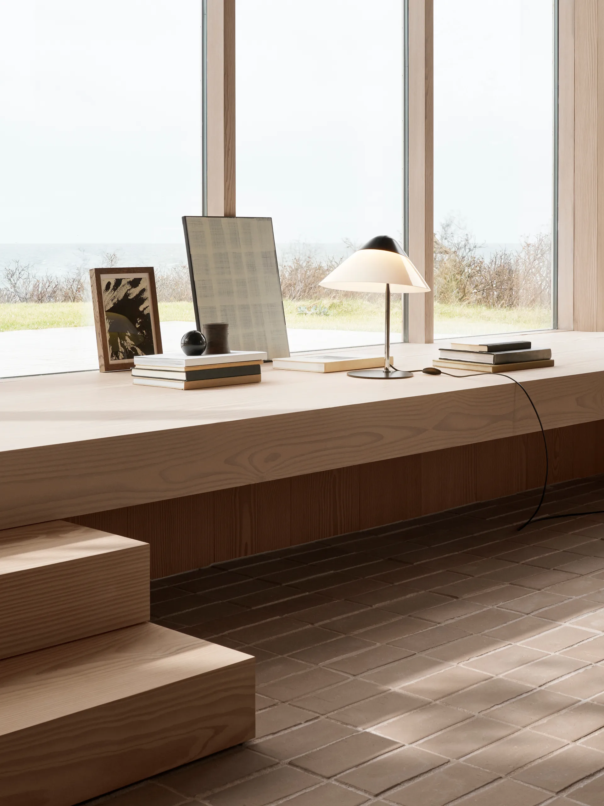 HJW02 Opala bordlampe Midi, Black-chrome Carl Hansen & Søn