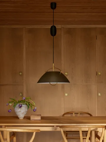 HJW37 The Pendant Birthday Edition - Antikk messing, med heis, Ø51 cm - Carl Hansen & Søn