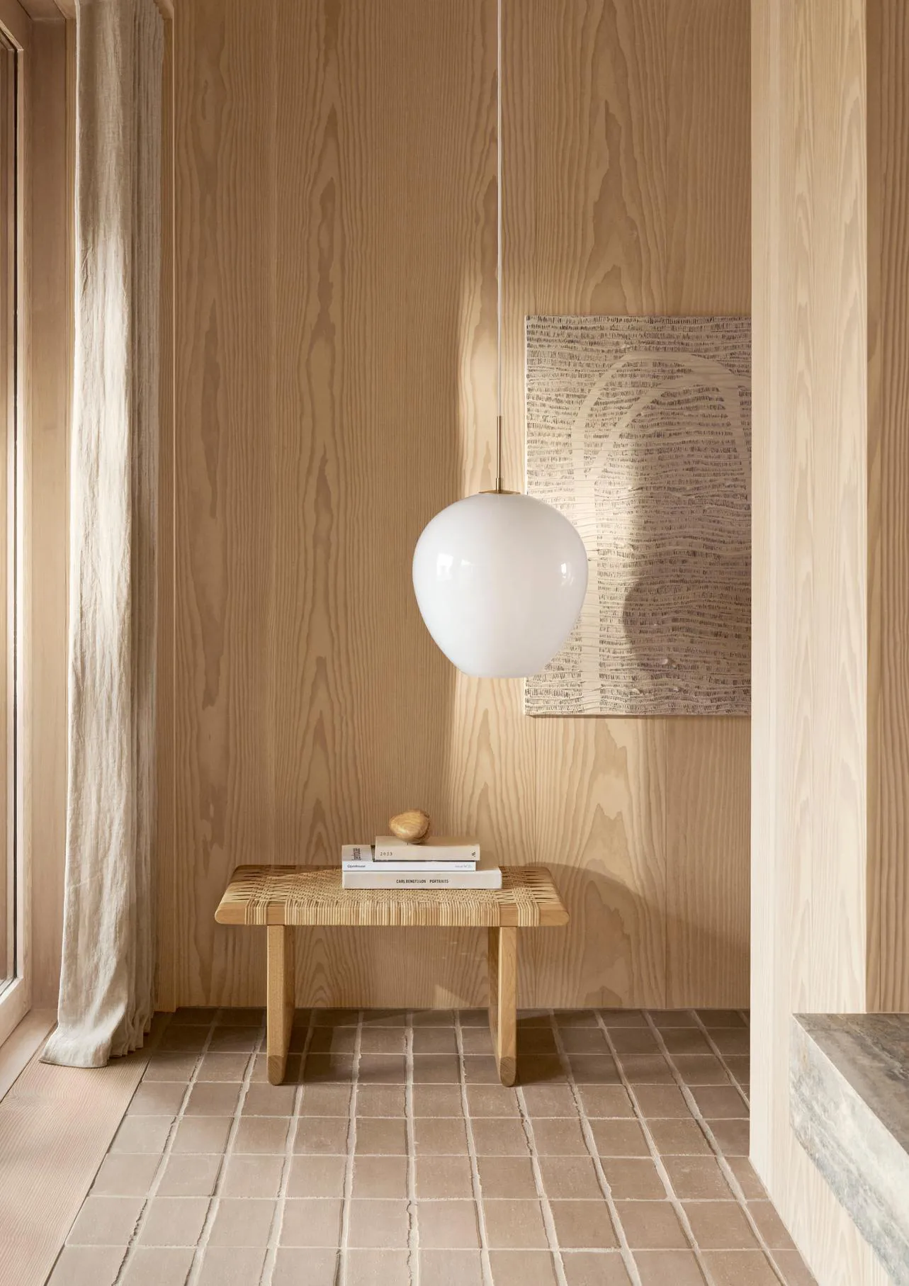 MT221 Tulip-lampen, Opalglass-messing, Ø36 cm Carl Hansen & Søn