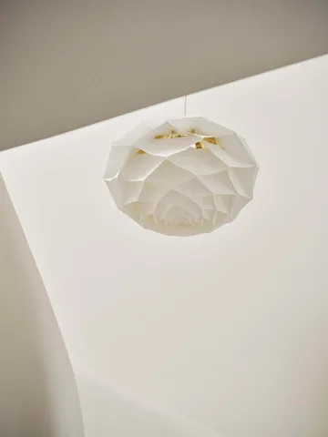 OS111 Begonya pendel - White-brass, Ø50 cm - Carl Hansen & Søn