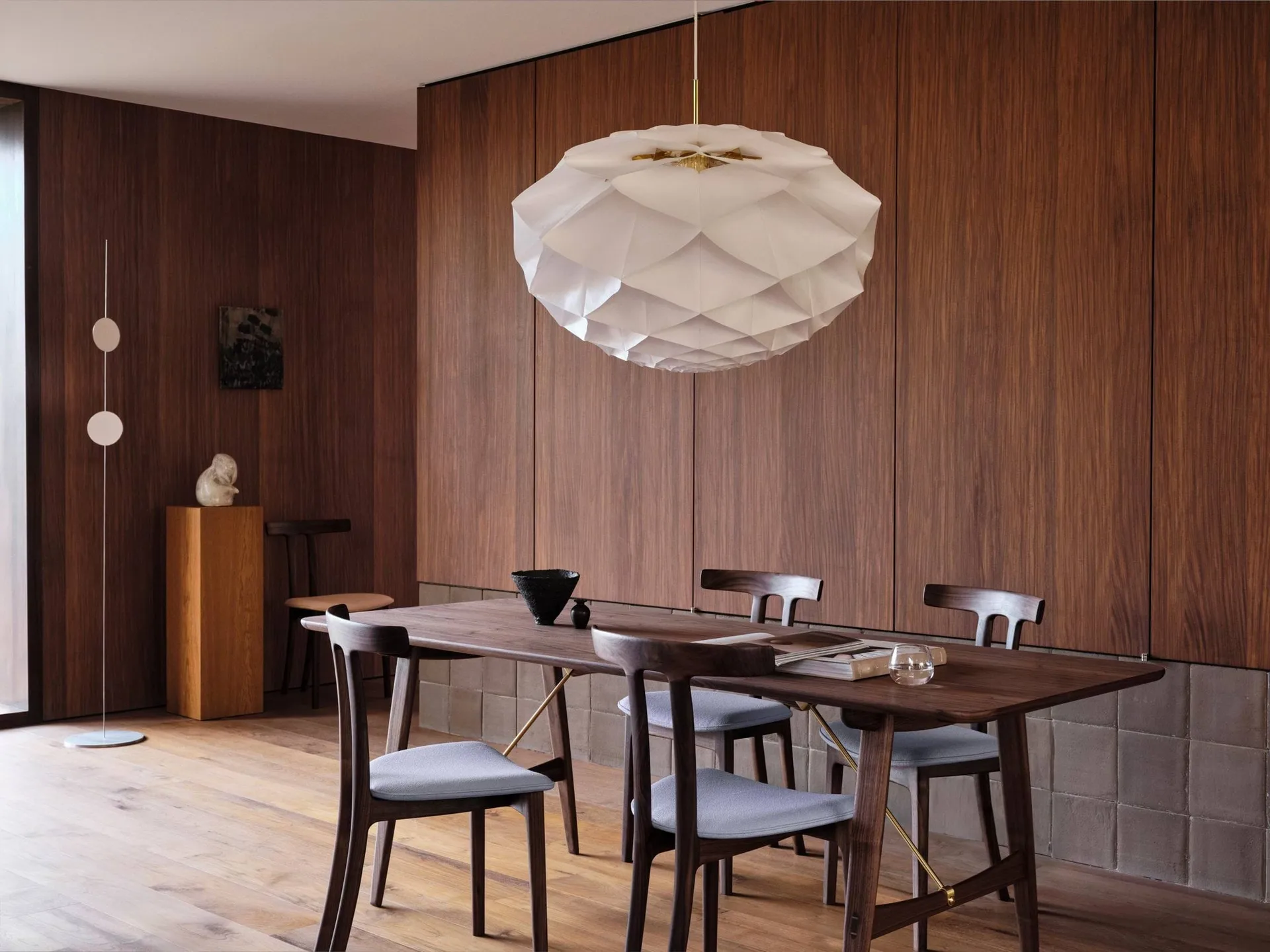 OS111 Begonya pendel, White-brass, Ø90 cm Carl Hansen & Søn