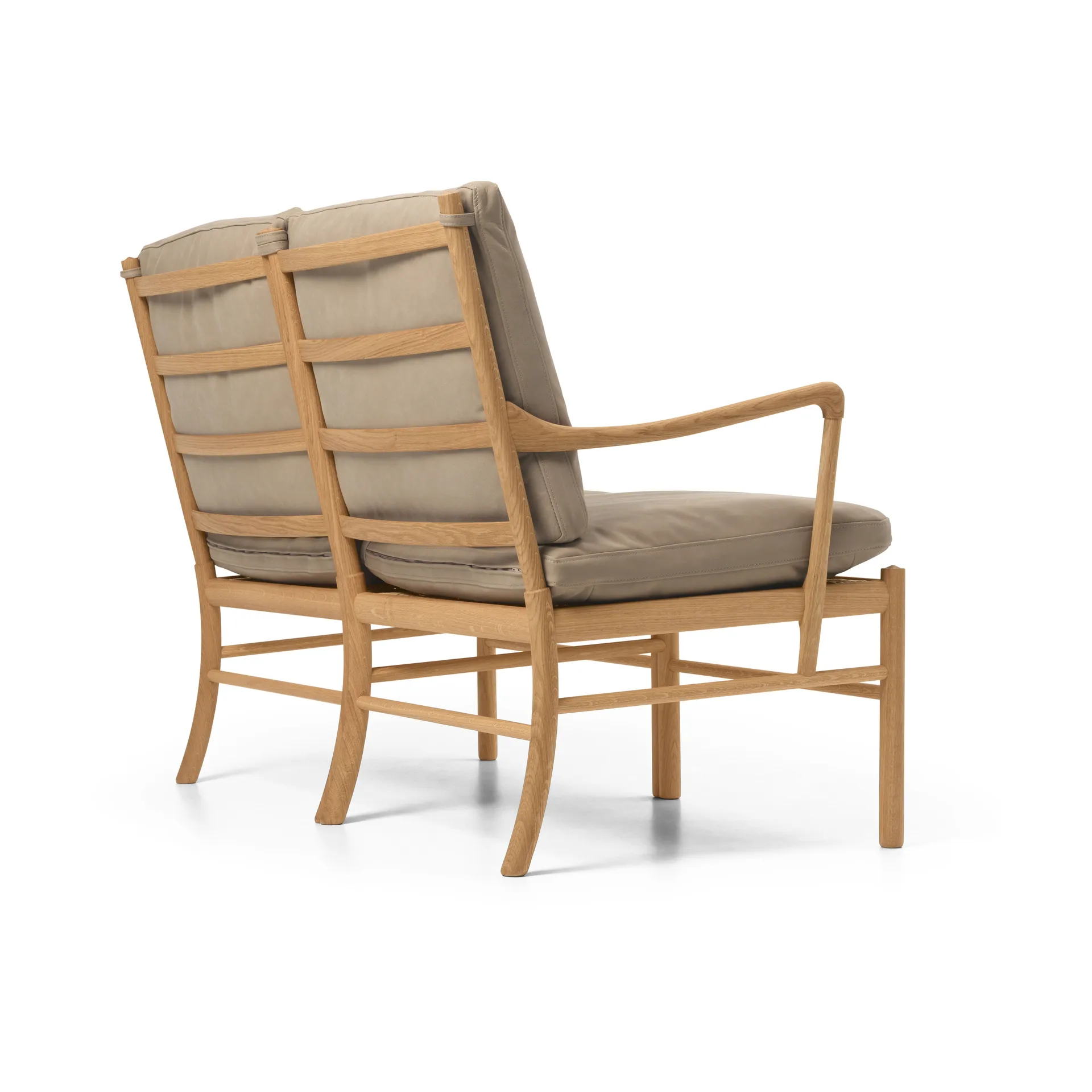 OW149-2 Colonial sofa 2-seter, Terra 20366-oljet eik Carl Hansen & Søn