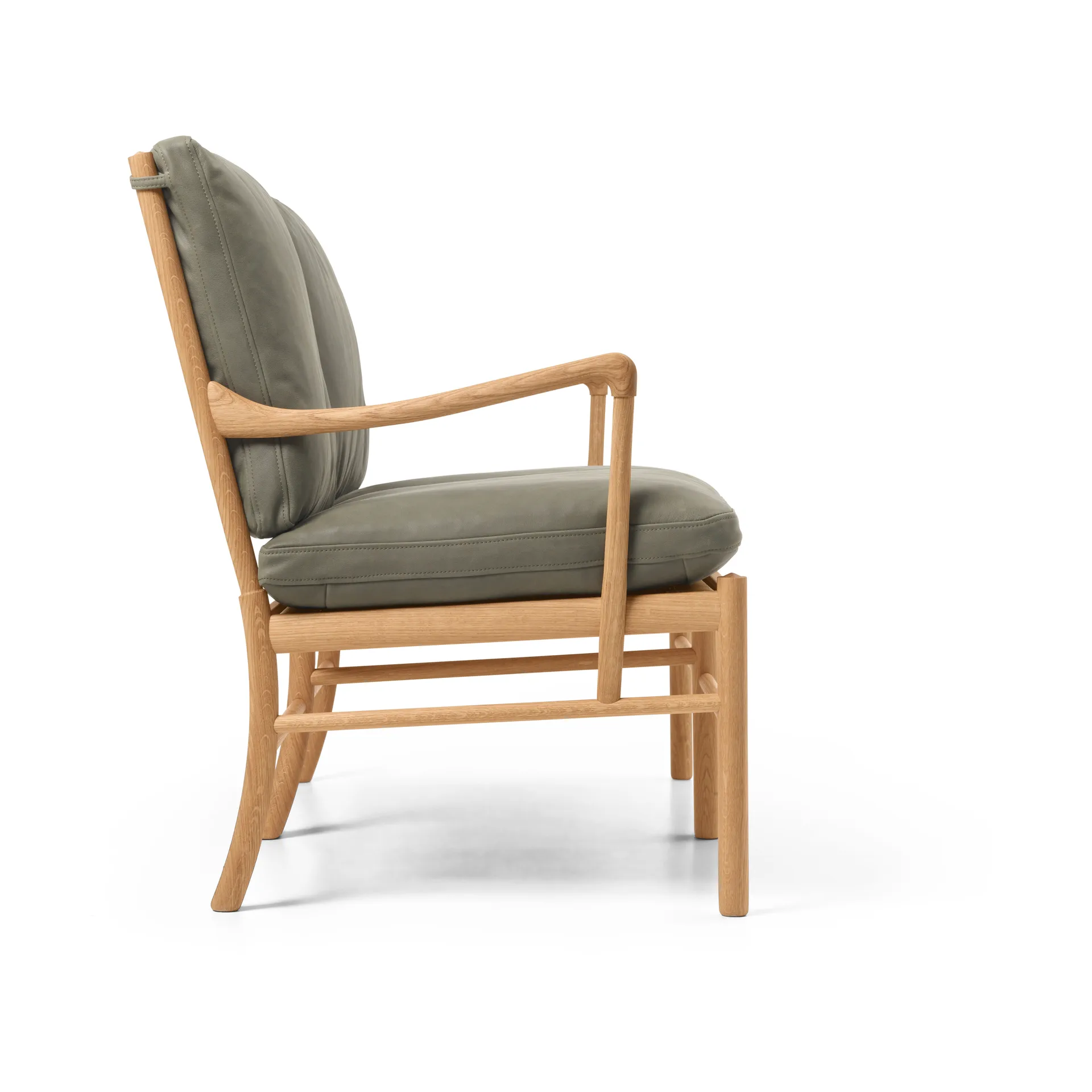 OW149-2 Colonial sofa 2-seter, Terra 20368-oljet eik Carl Hansen & Søn