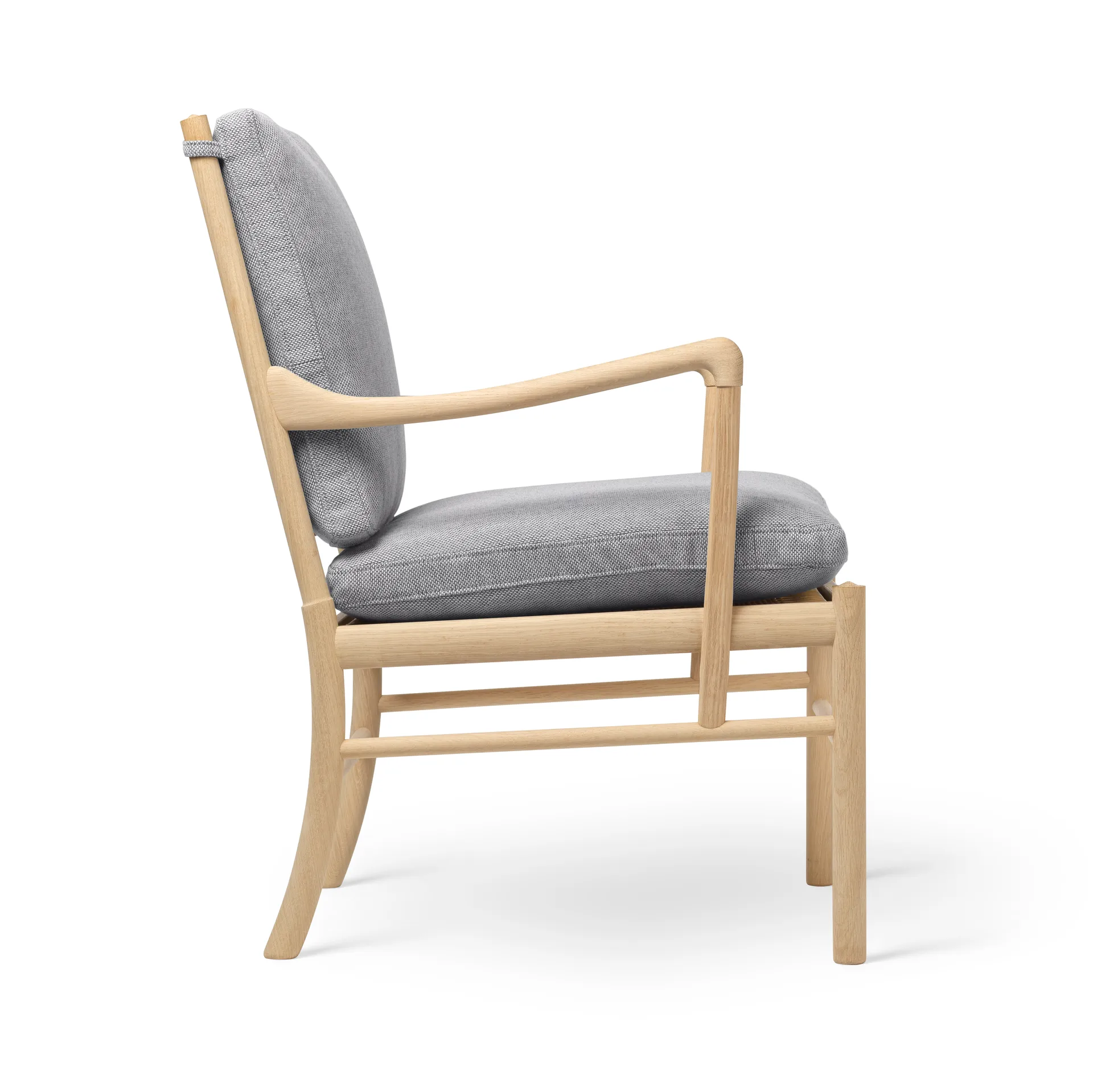 OW149 Colonial chair lenestol, Re-wool 0128-såpat eik Carl Hansen & Søn
