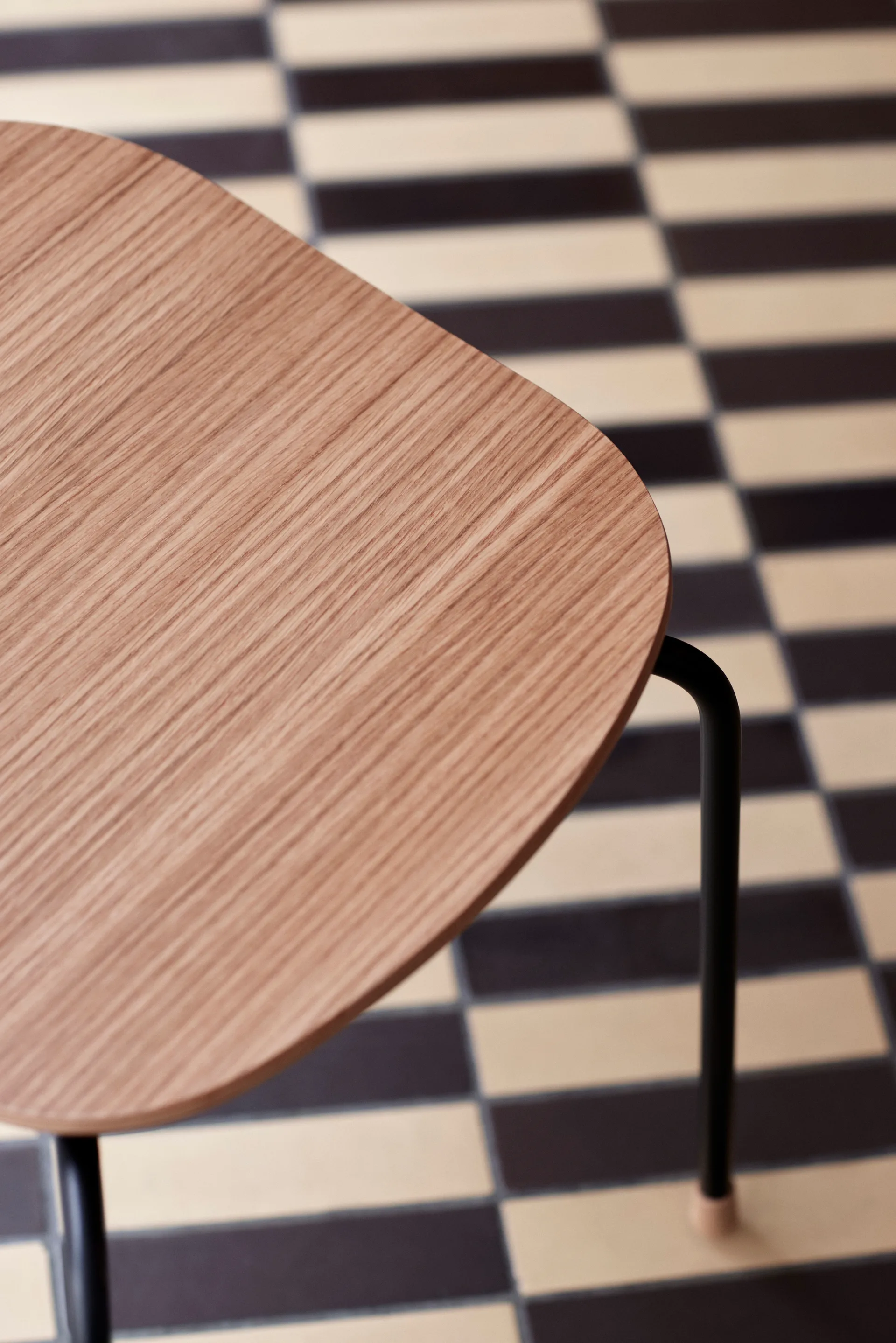 VLA26T Vega stol, Lakkert eik-svart Carl Hansen & Søn