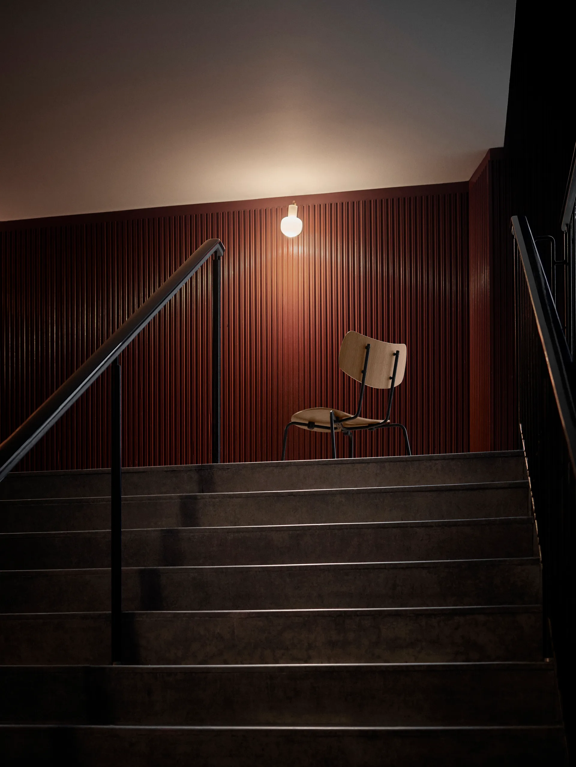 VLA26T Vega stol, Lakkert eik-svart Carl Hansen & Søn