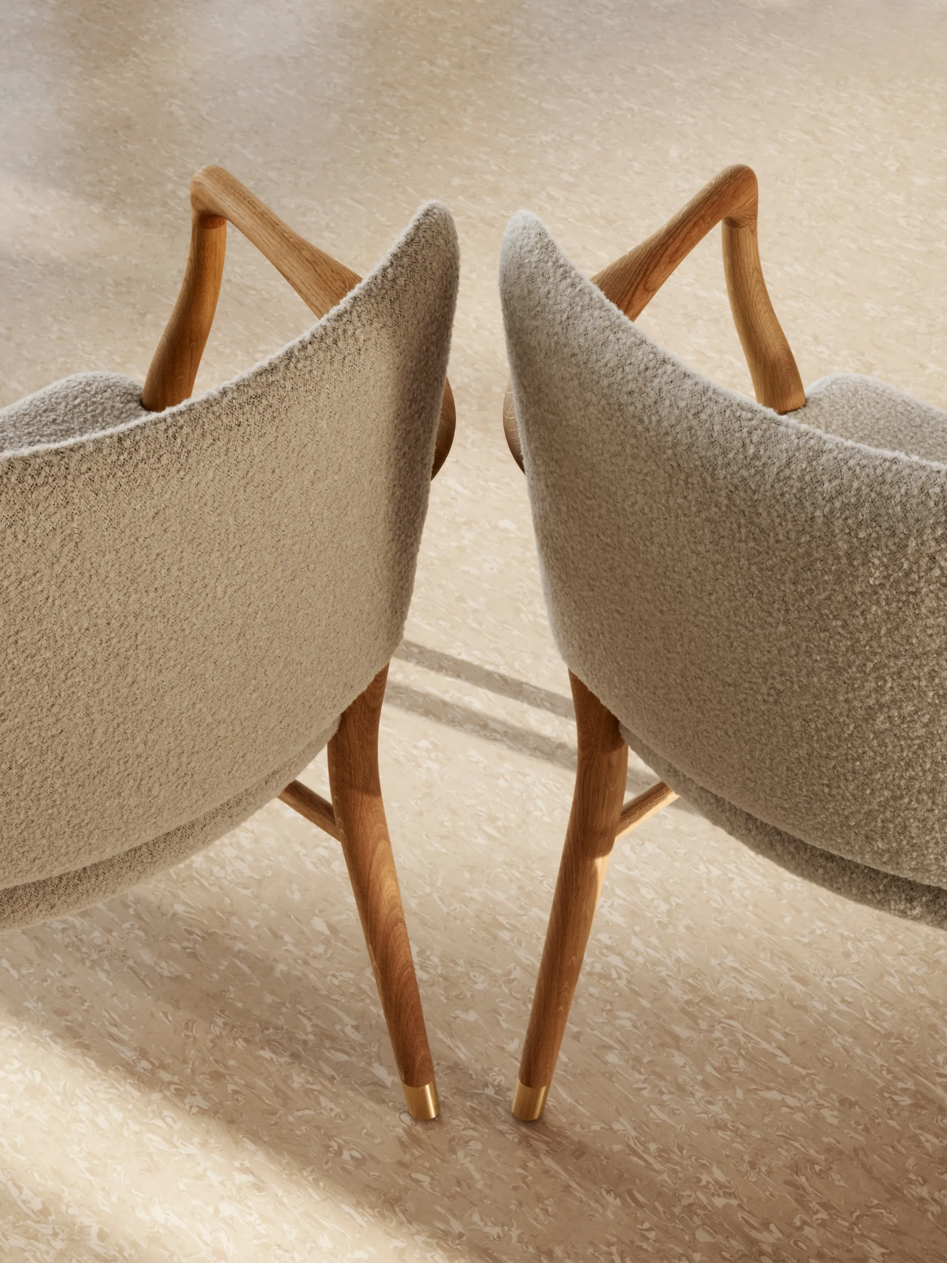 VLA61 Monarch chair armlenestol, Oljed eik-Baru 0410 Carl Hansen & Søn