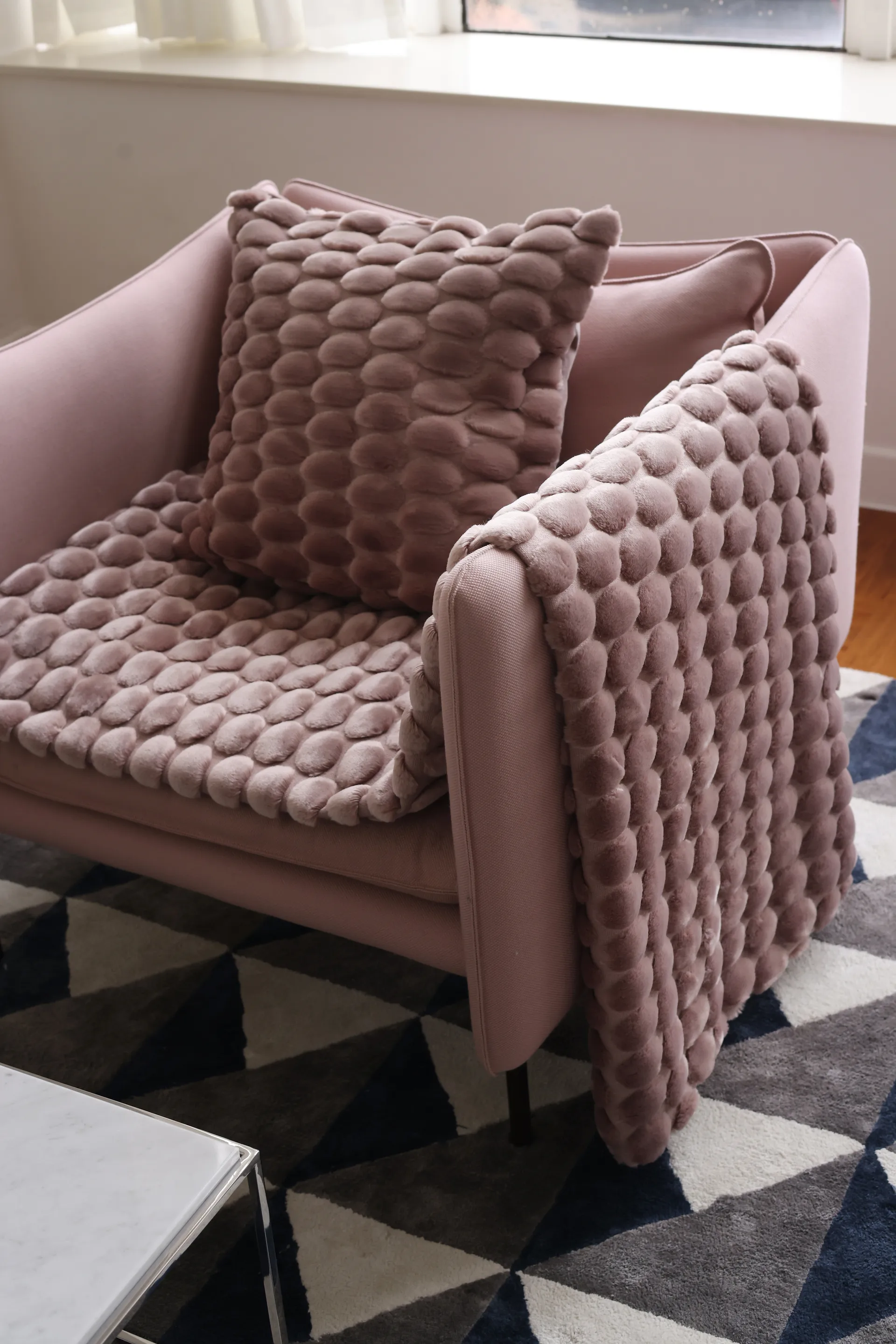 Egg Collection pledd 130x170 cm, Rosa Ceannis