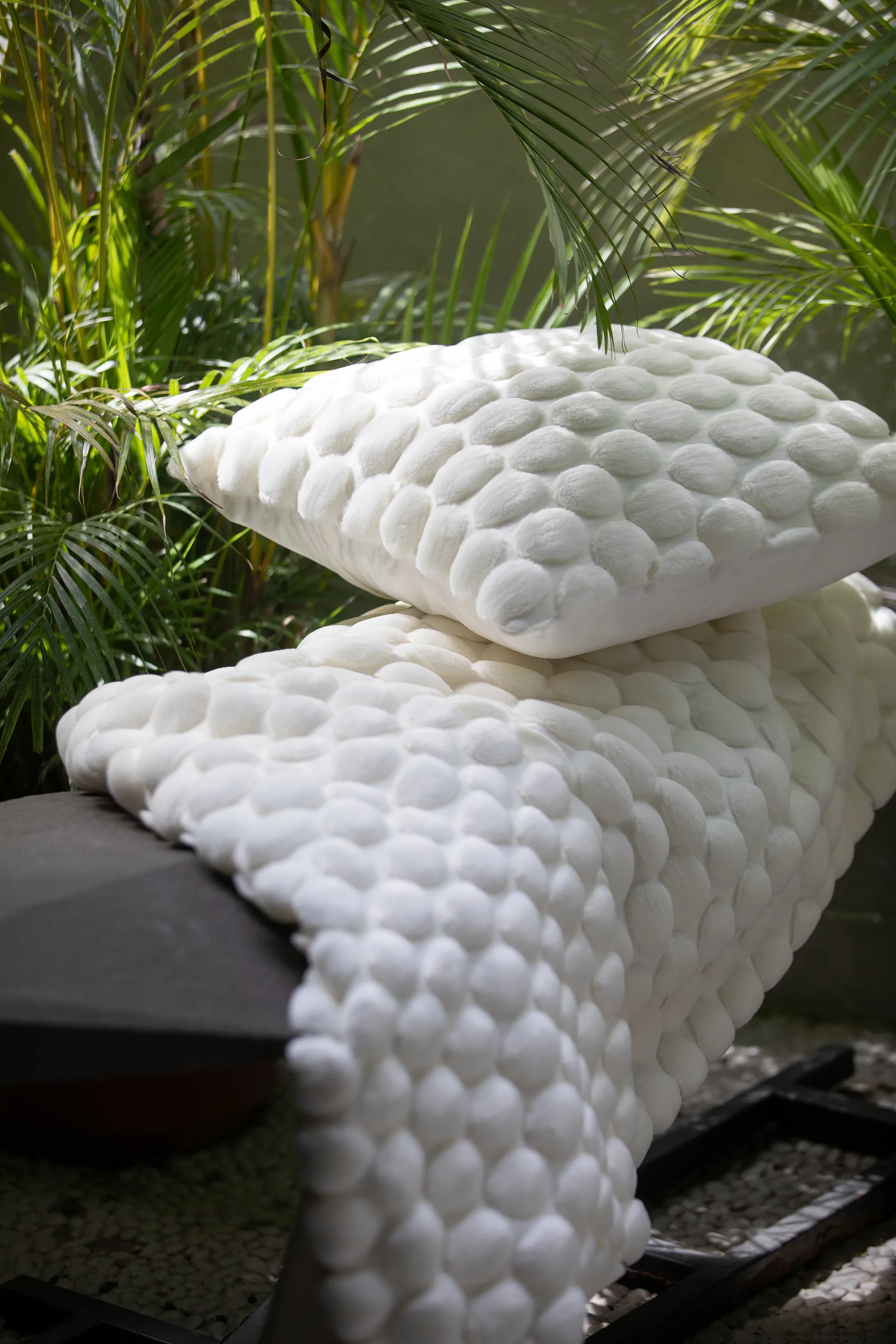 Egg Collection pledd 170x130 cm, Hvit Ceannis