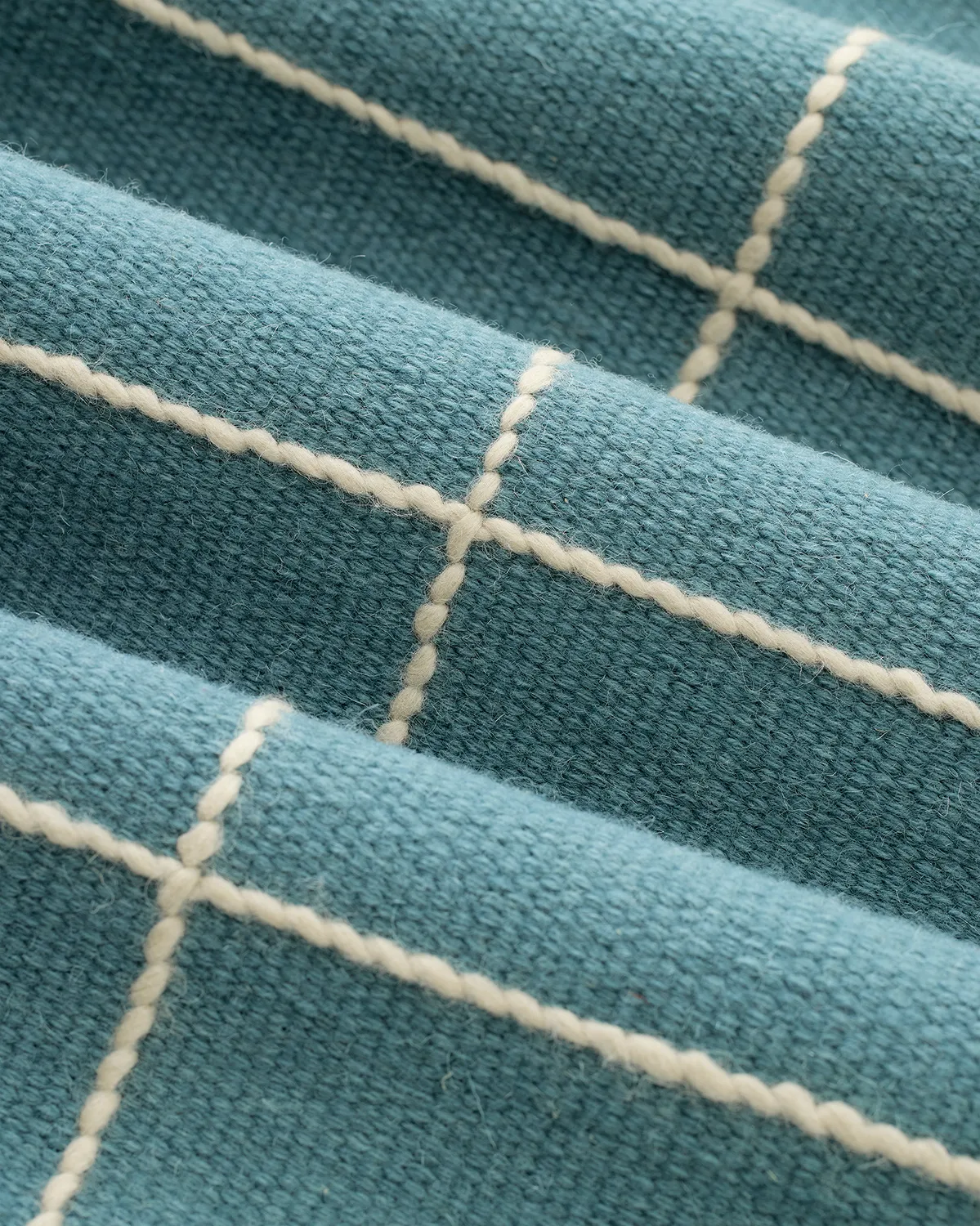 Milan teppe, Heaven blue-off white, 230x320 cm Chhatwal & Jonsson