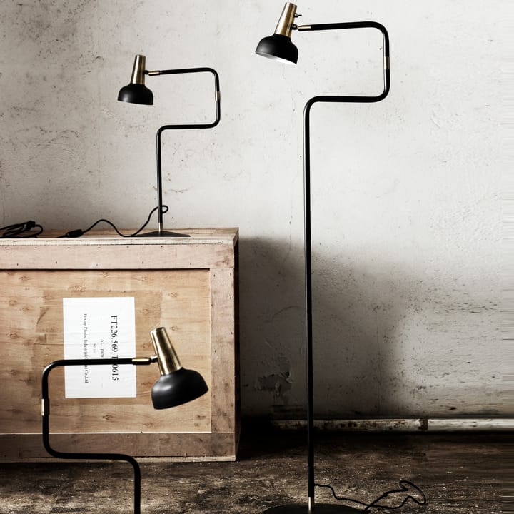 Ray gulvlampe, svart-messing CO Bankeryd