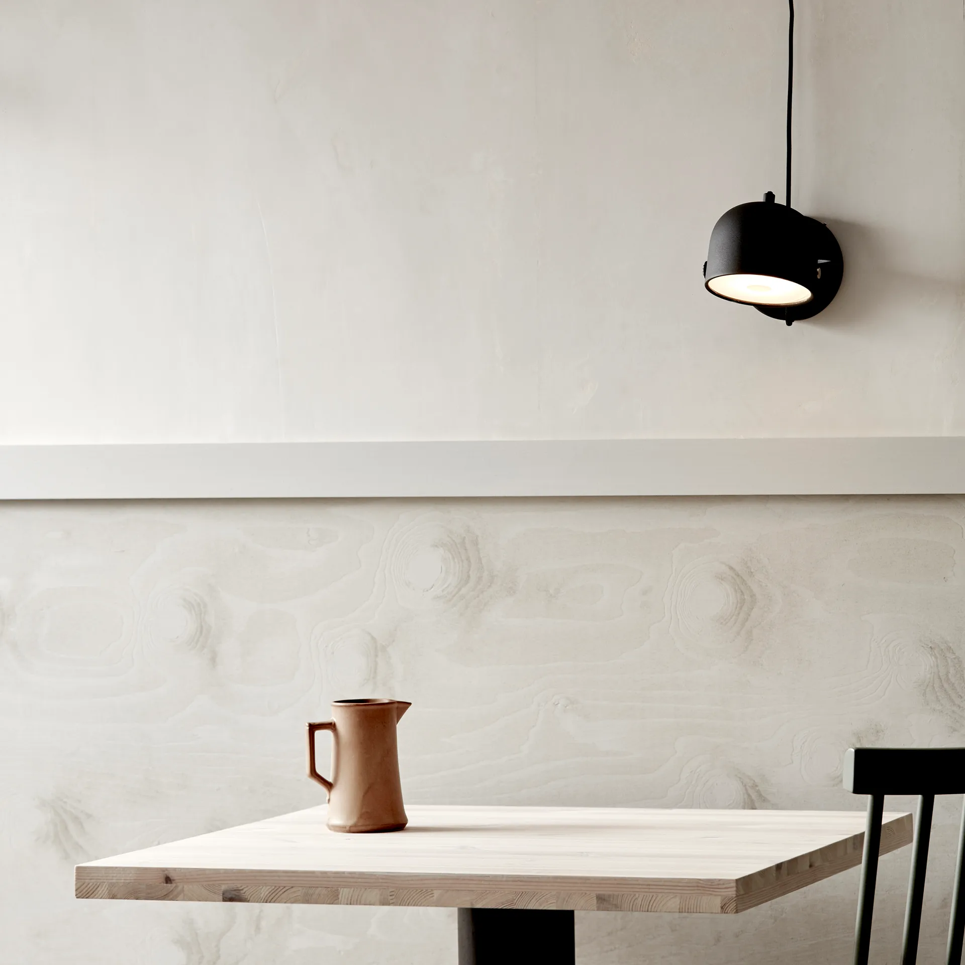 Svejk 13 vegglampe, Svart-nikkel CO Bankeryd