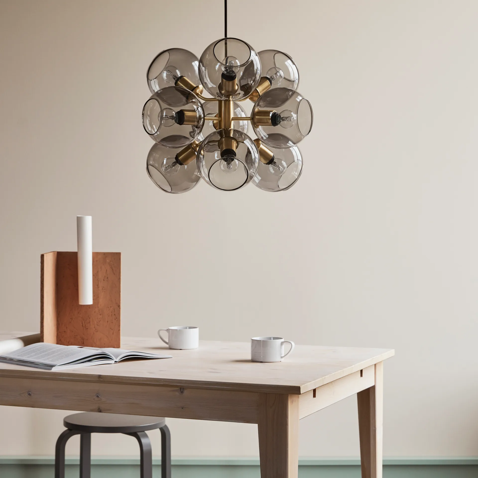 Tage taklampe, messig-røykfarget glass CO Bankeryd