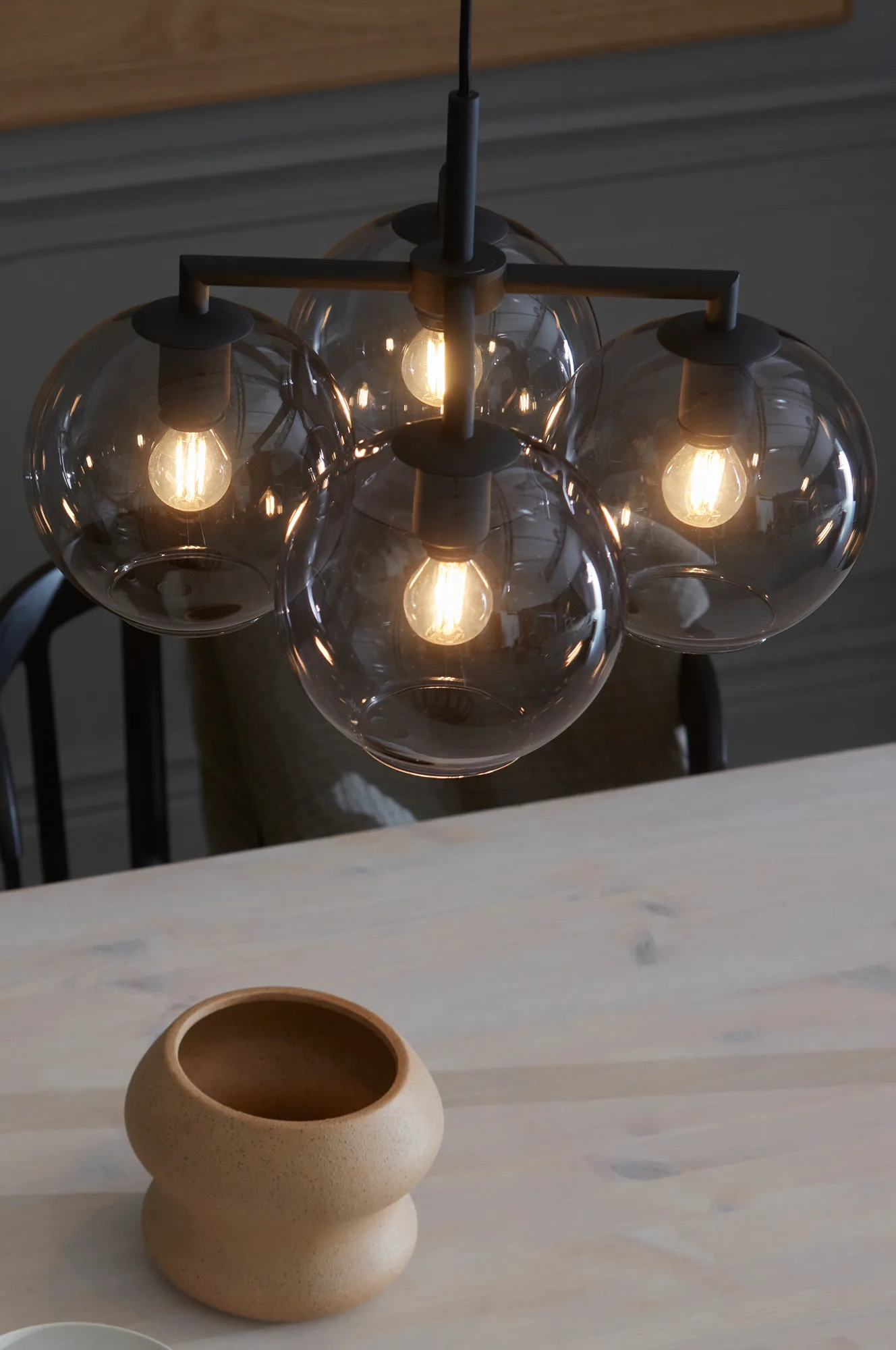 Ture pendel 30 cm, Svart-røykfarget glass CO Bankeryd