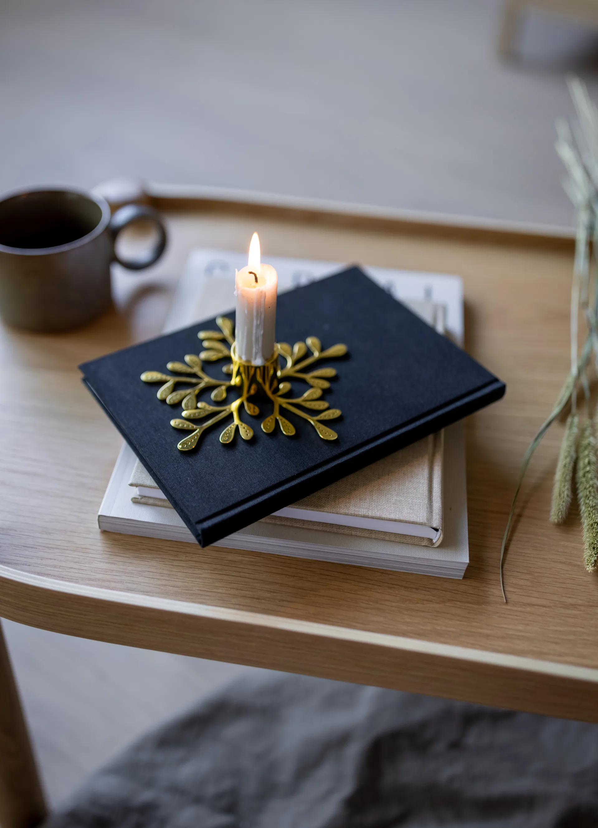 Mistletoe lysestake, Messing Cooee Design