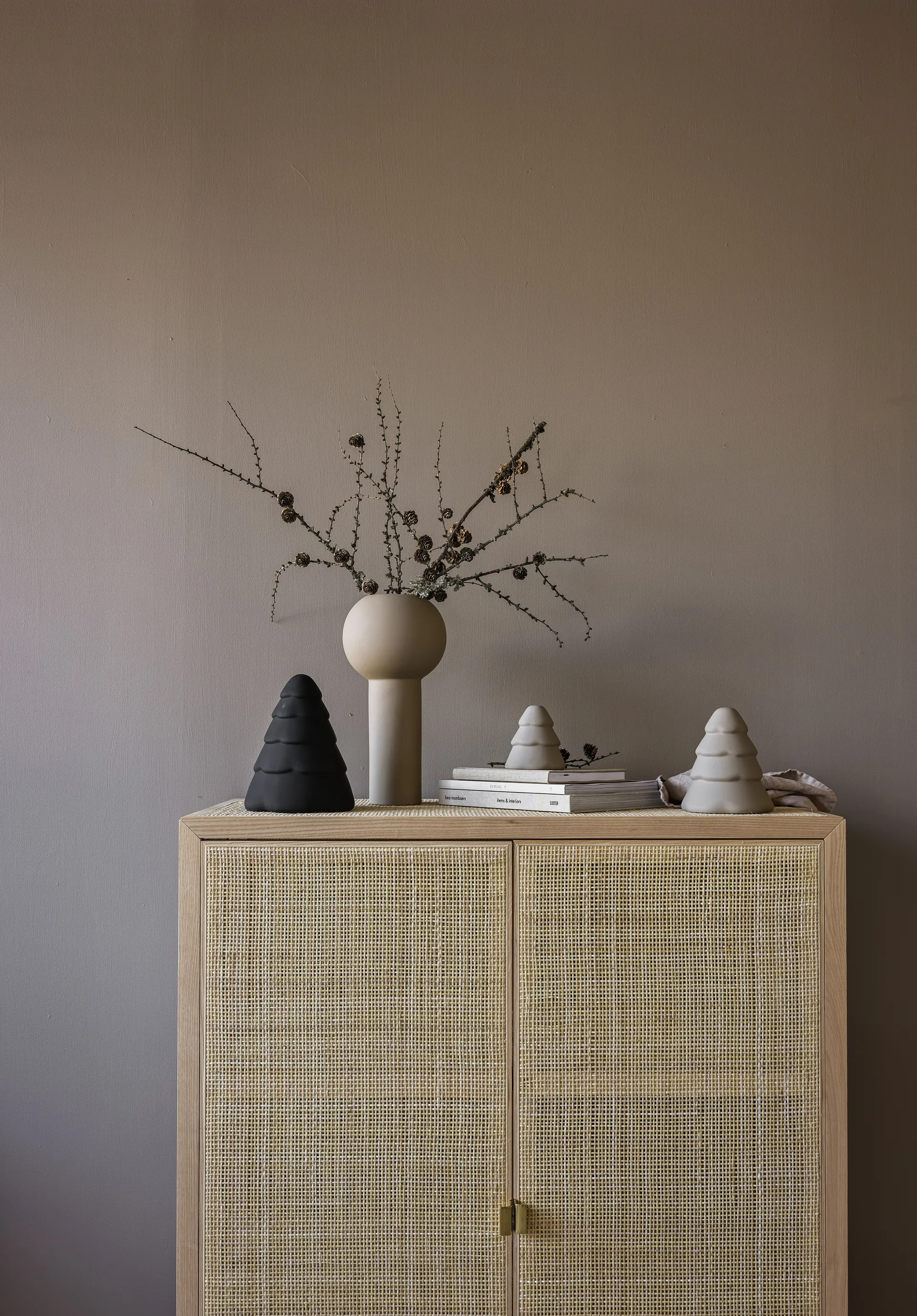 Snowy juletre 20 cm, Black Cooee Design